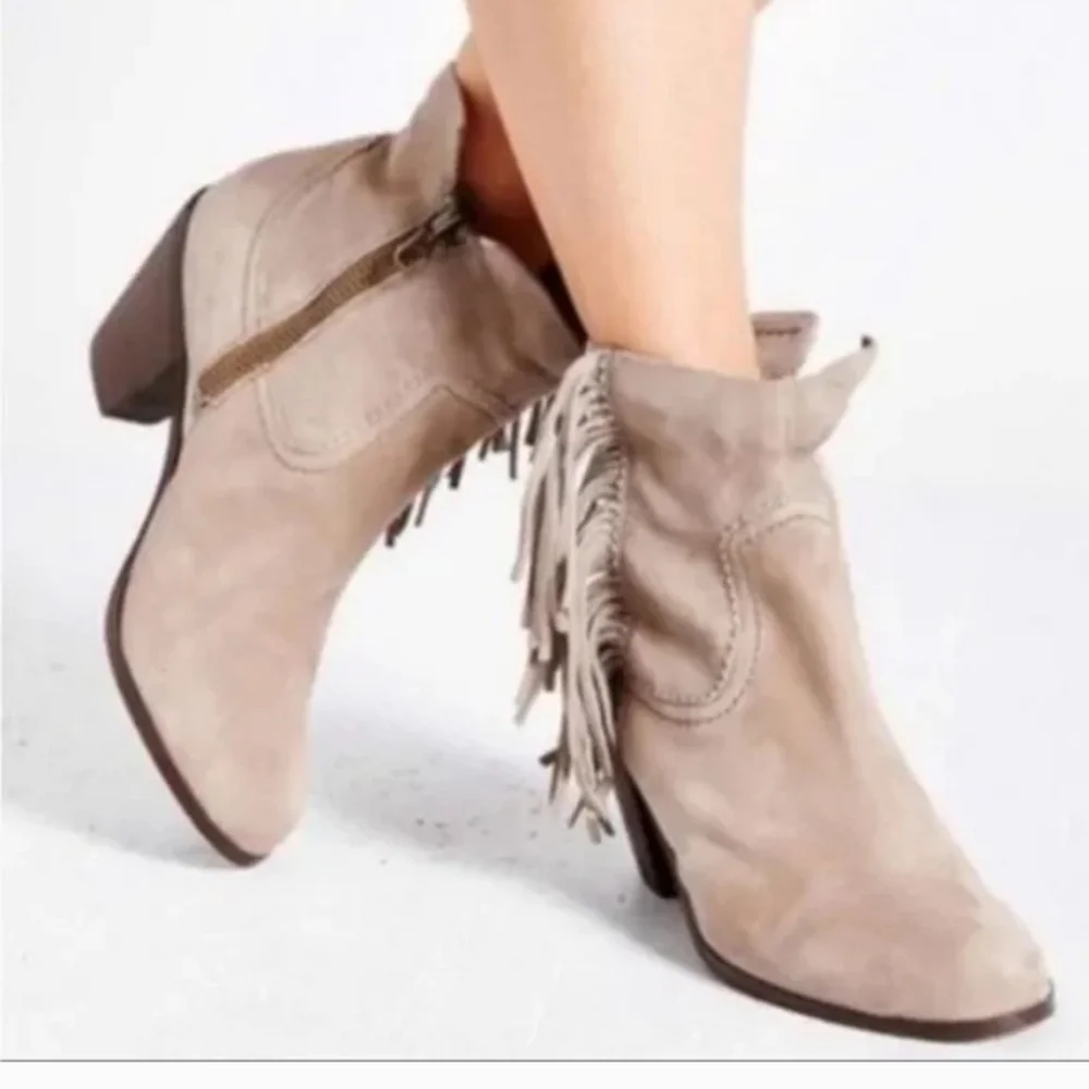 Sam Edelman Louie Taupe Suede Fringe Bootie Size 9.5